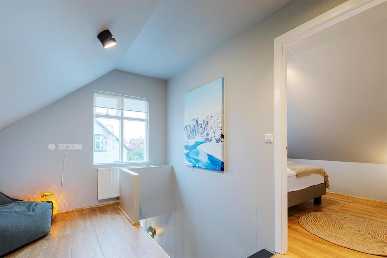 V13 Guesthouse 凯夫拉维克 外观 照片